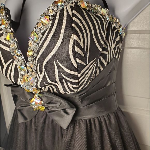 Night Moves Strapless Ballroom Gown Prom / Homecoming Princess Dress - Picture 5 of 10